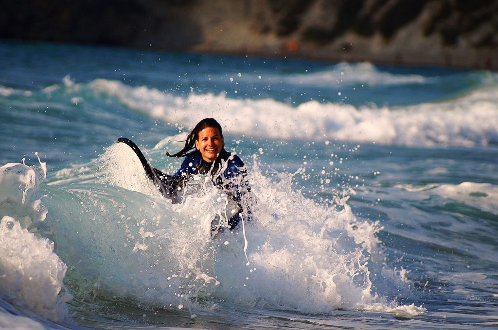 el surf es divertido elementsurf surfcamp cantabria 