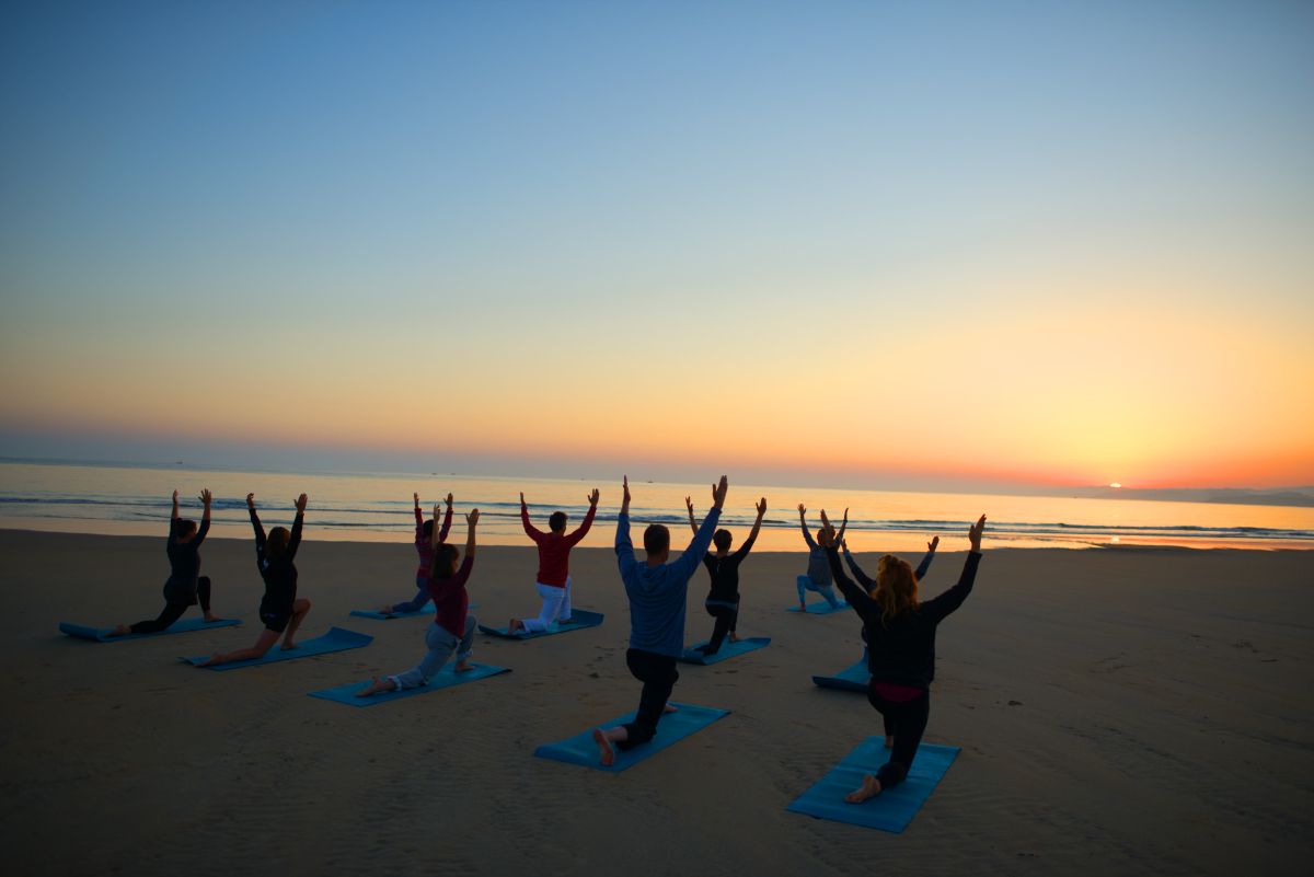 surfcamp yoga la movilidad a traves de yoga