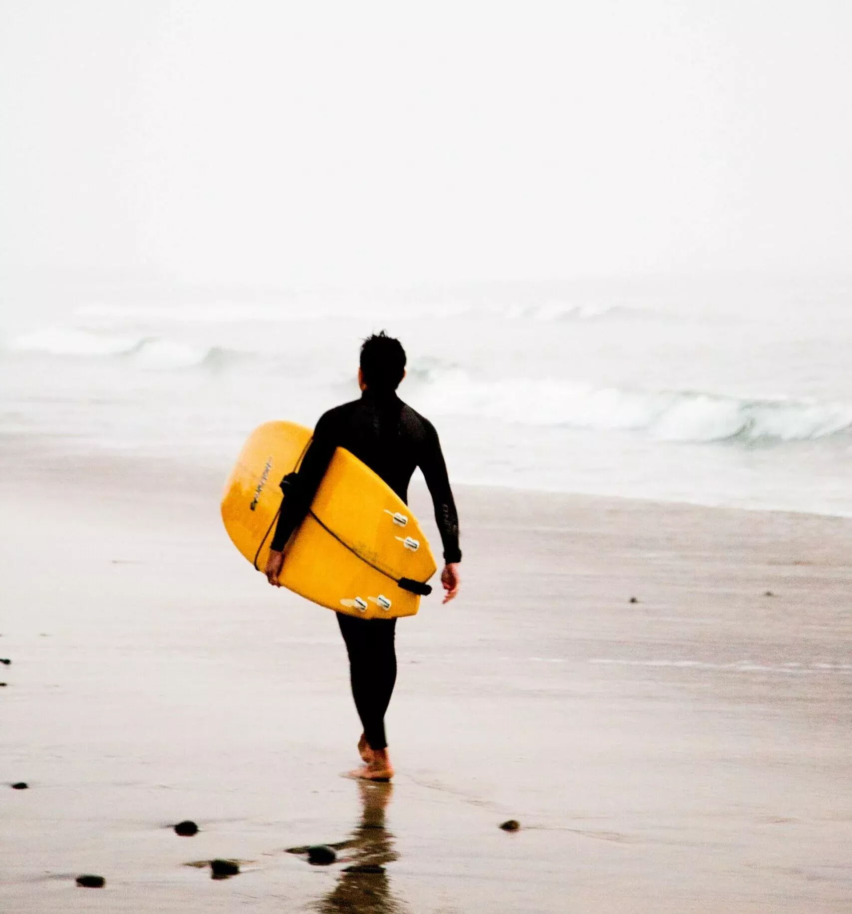 surfer longboard
