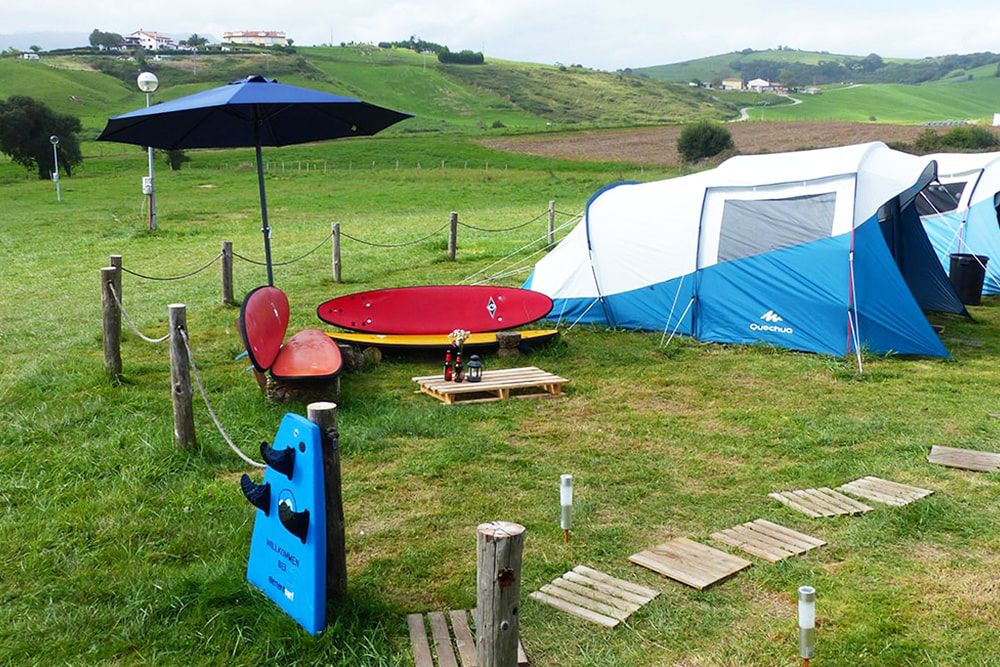 camping y surf chill area